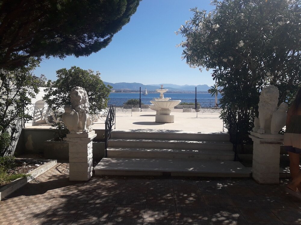 Фото Hotel Mon Repos