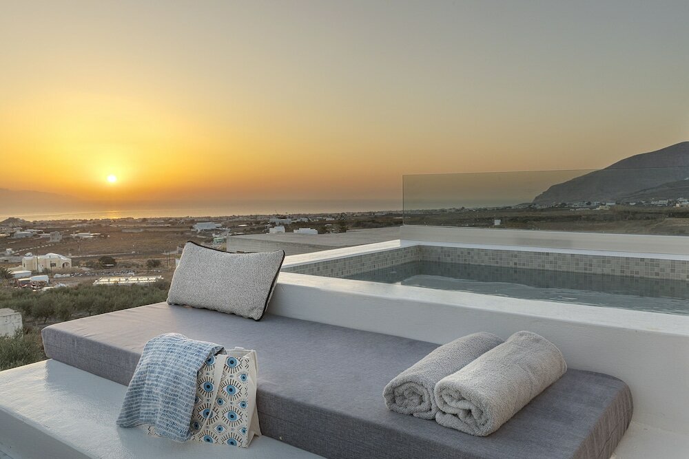 Фото Onyx Hotel & Suites