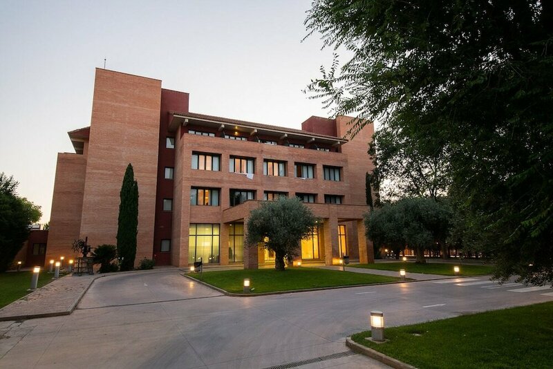 Гостиница Hotel Intur Alcázar de San Juan