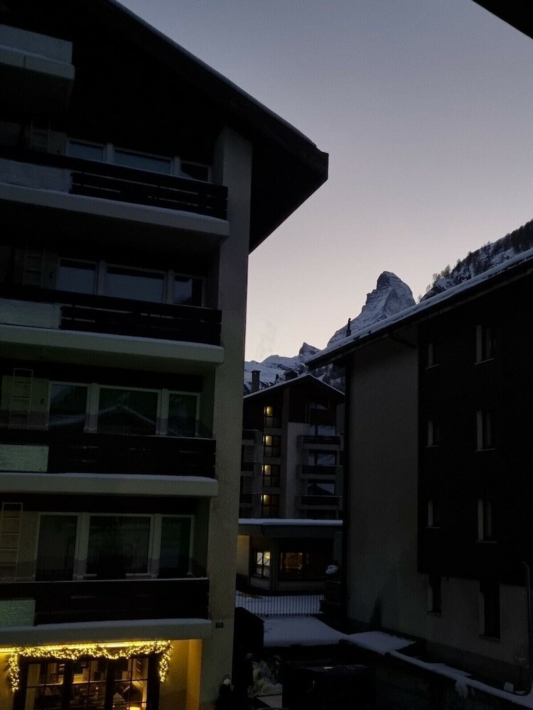 Фото Le Mirabeau Resort & SPA Zermatt