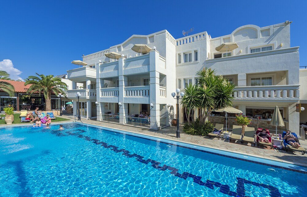 Фото Hotel Castle Suites