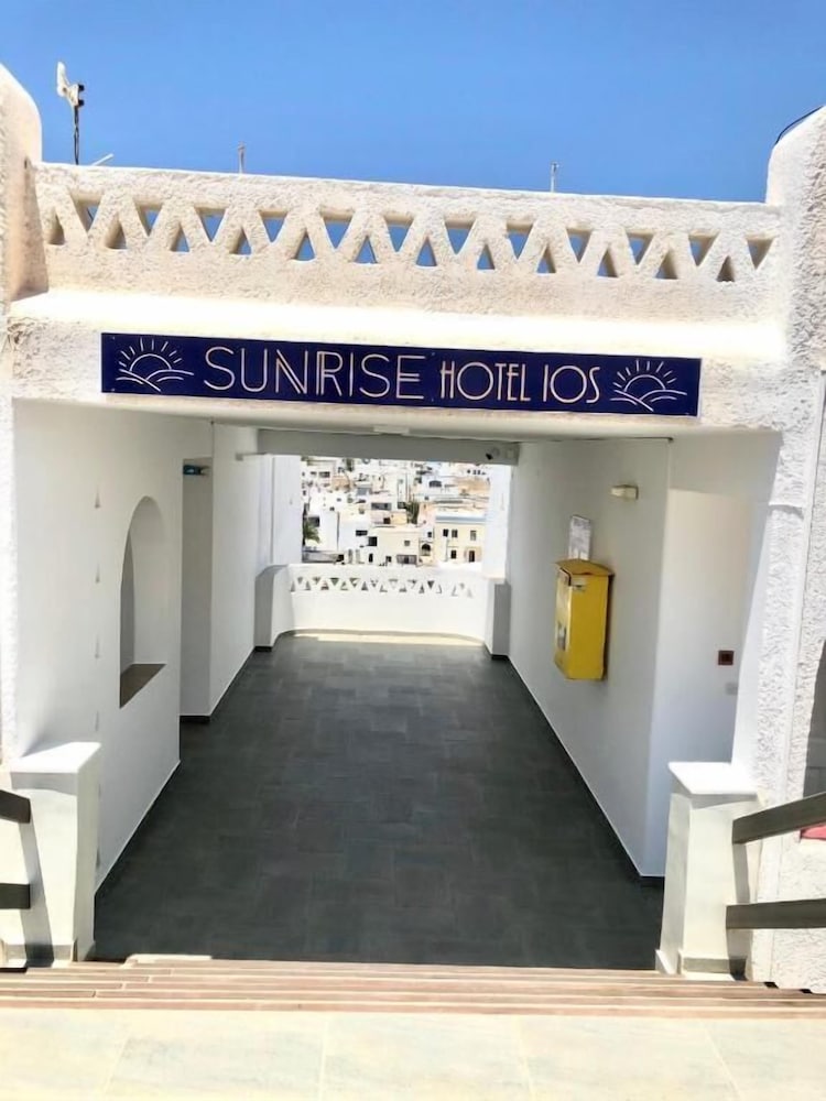 Фото Sunrise Hotel