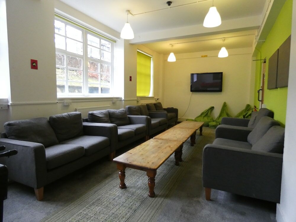 Фото Bowden Court - Hostel