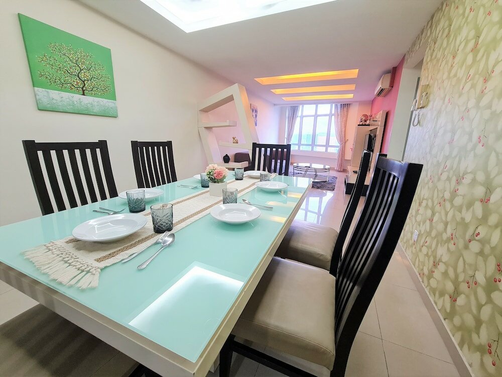 Фото Duta Hotel & Residence by Sarahs Lodge