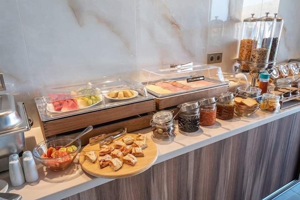 Фото Lithoessa Luxury Apartments