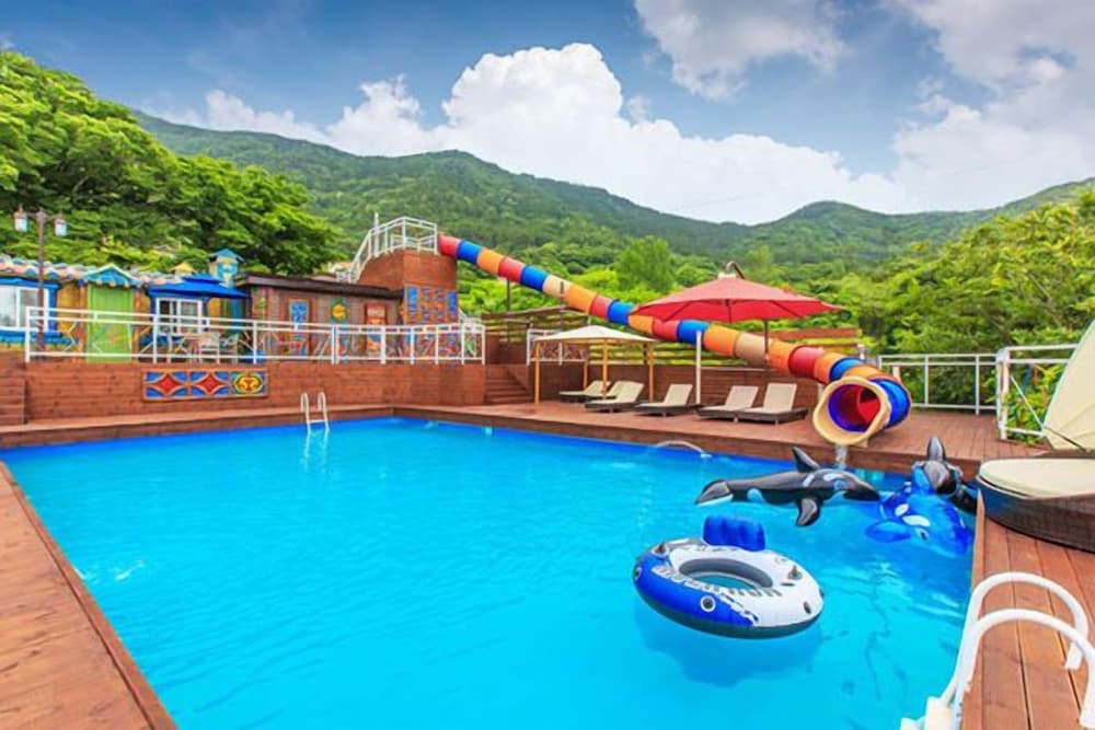 Фото Yeonggwang Chezlee Pension