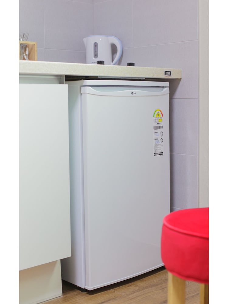 Фото Kw Hongdae Line Hostel