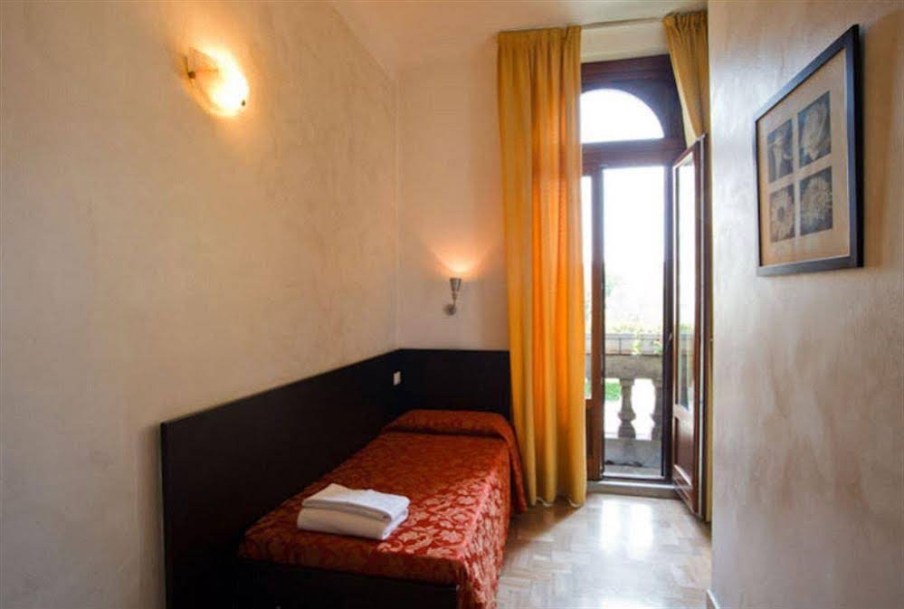 Фото Hotel Brenta Milano