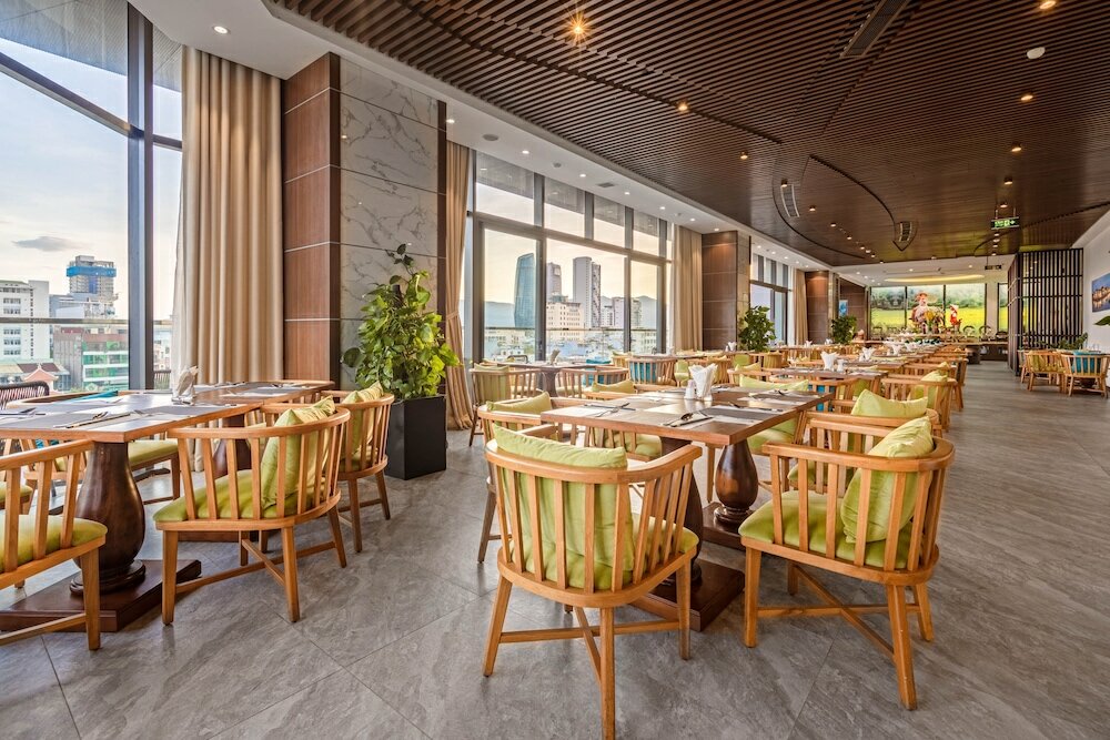 Фото G8 Luxury Hotel and SPA Da Nang