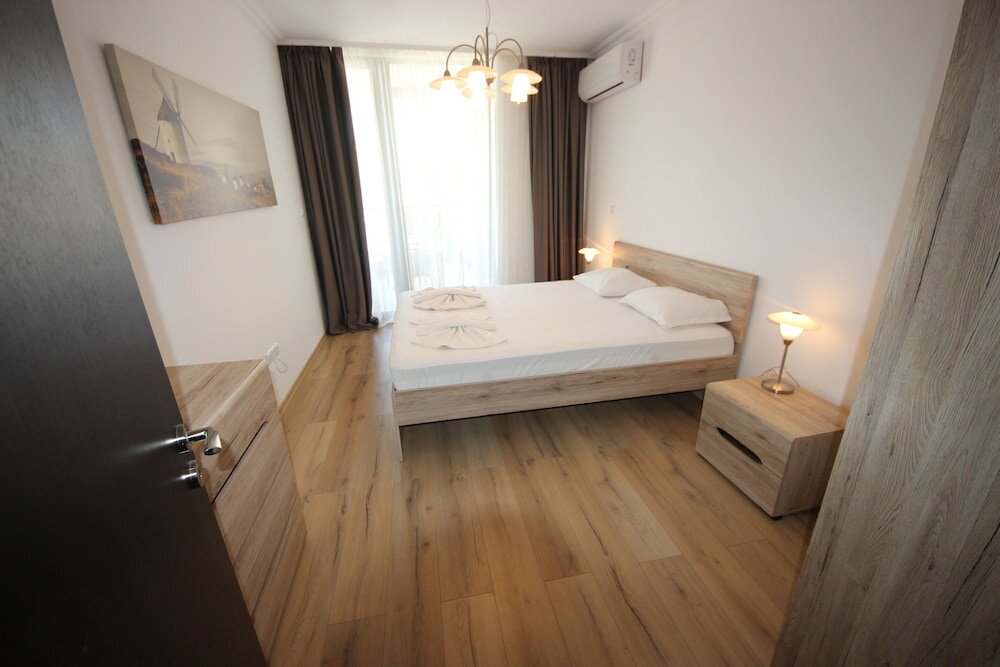 Фото Menada Admiral Apartments