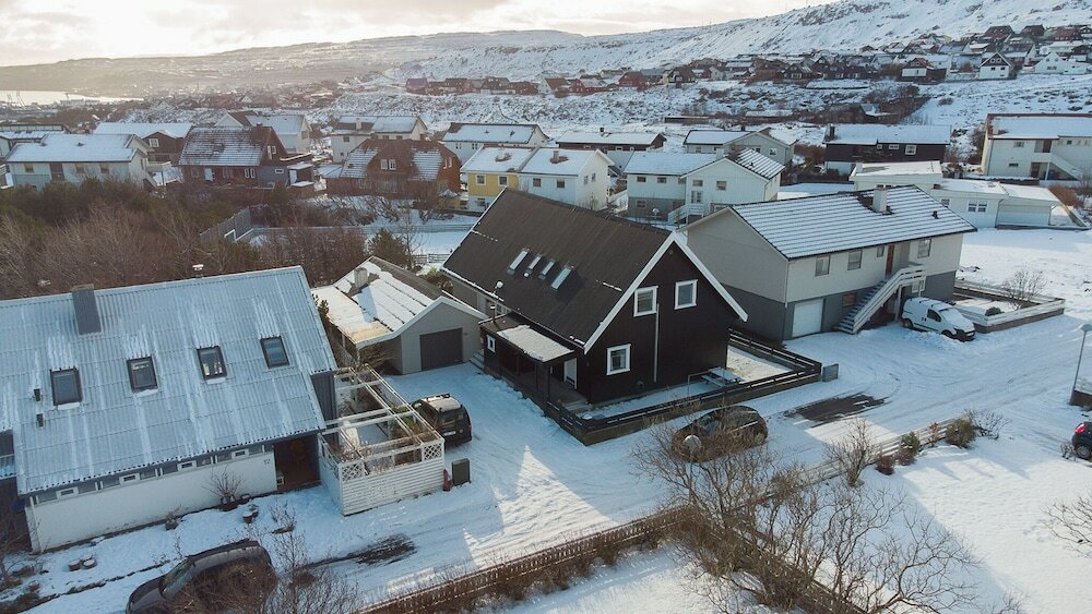 Фото 3br - Townhouse - Free Parking -Tórshavn