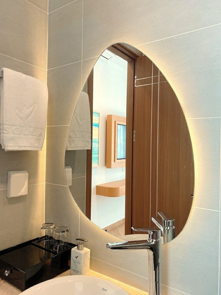 Фото Solea Hotel Grand World Phu Quoc