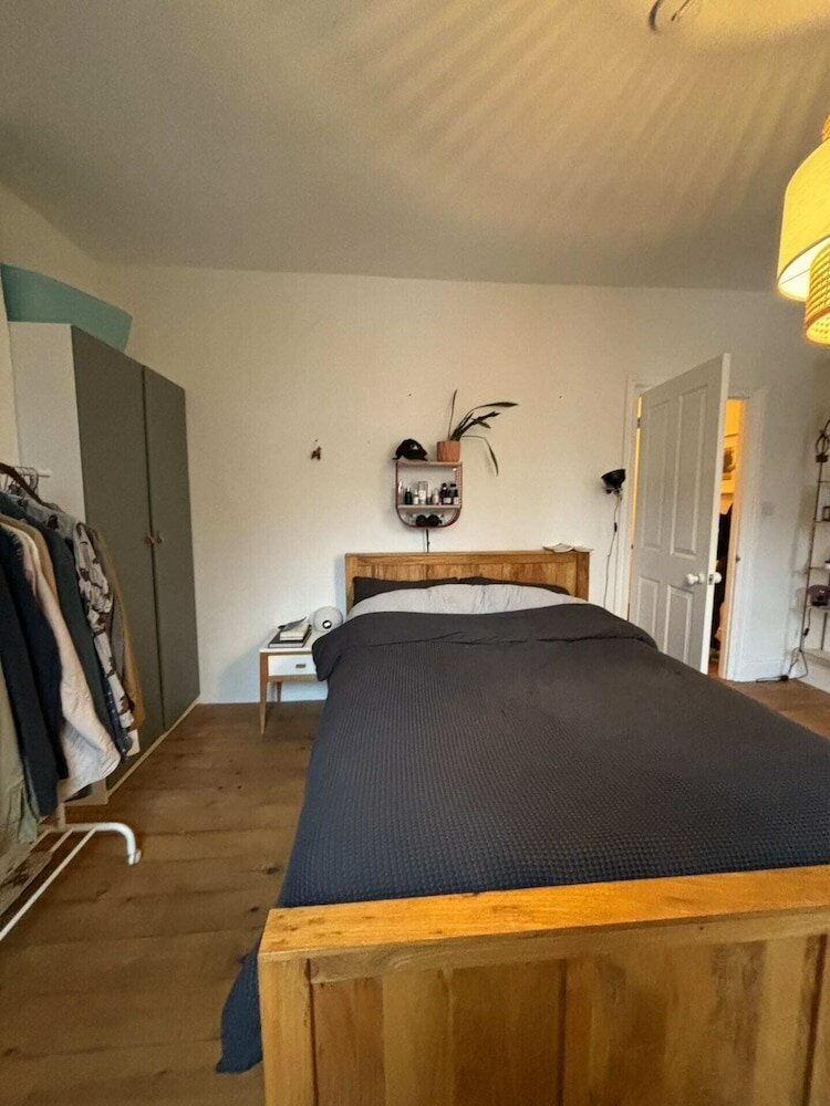 Фото Stylish 2bd House W/private Garden - Brockley!