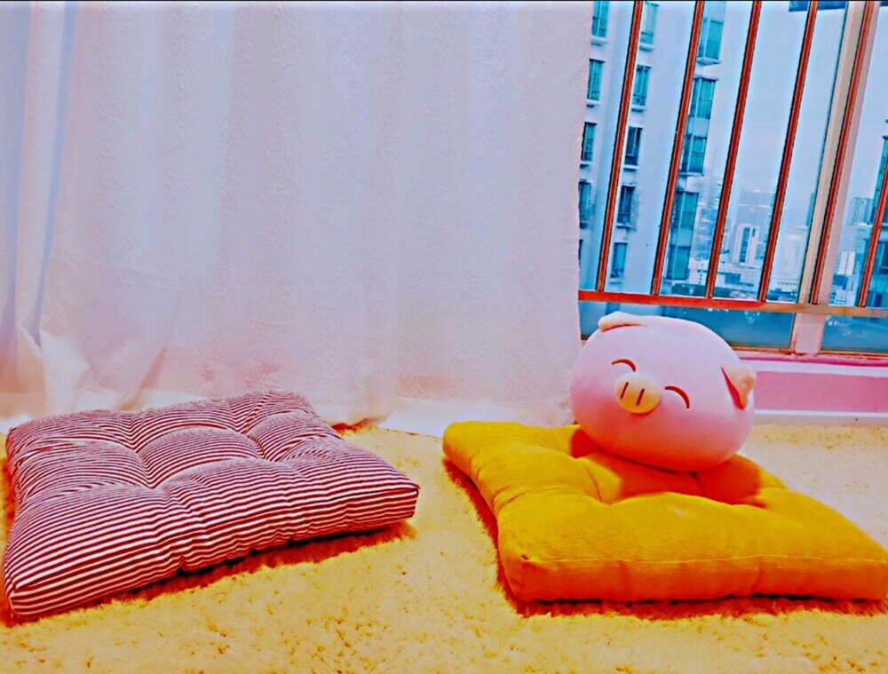 Фото Avatar Fireworks Queen Bed Studio in Center Futian