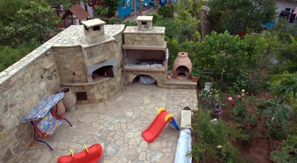 Фото Porfyra's Island