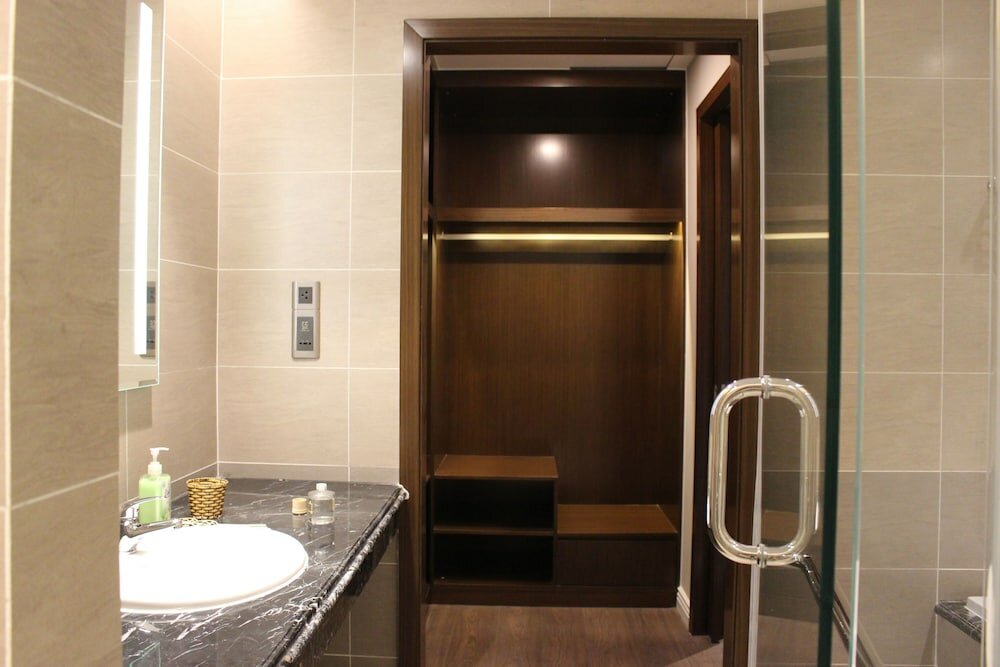 Фото Neo Classic Condo