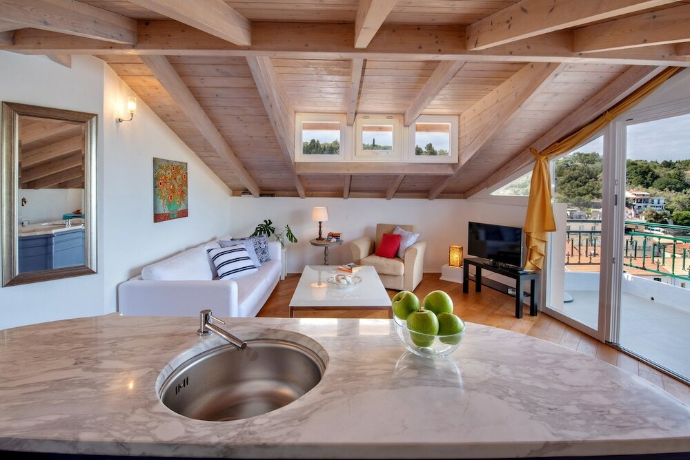 Фото Lakka Seaview Apartments by Konnect