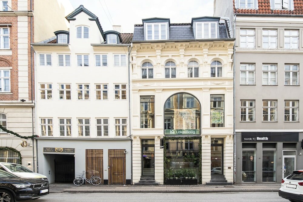 Фото By the Square - Into This Place