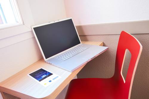 Фото Premiere Classe Paris Ouest Pont De Suresnes