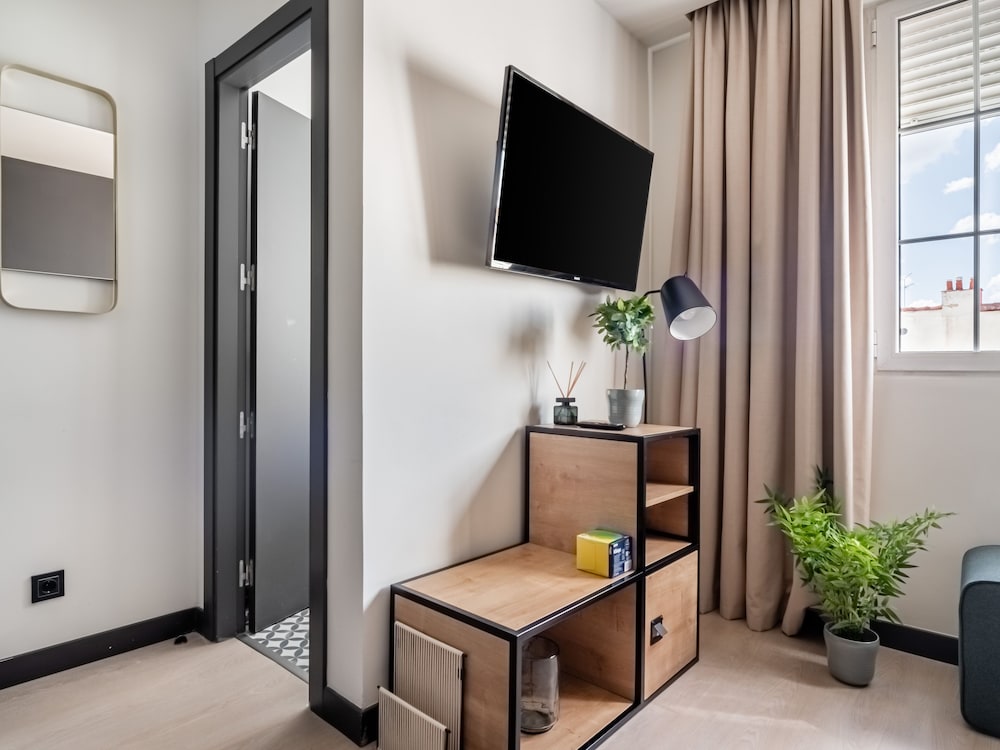 Фото Limehome Madrid Calle de la Madera