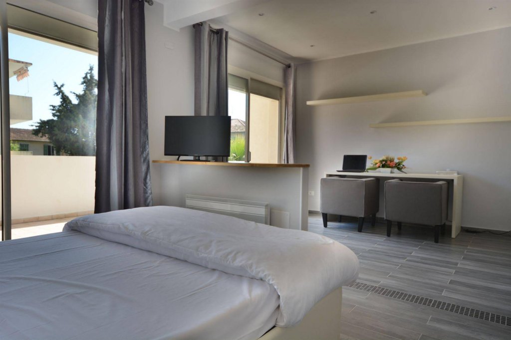 Фото Hotel de la Mer