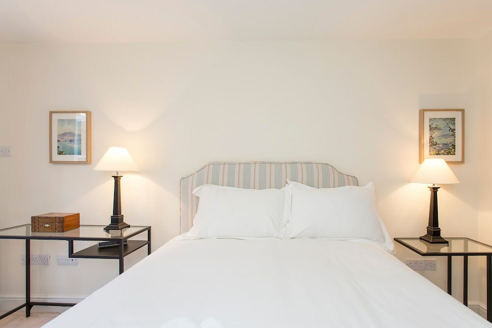 Фото Altido Modern 2 bed flat in Central London, sleeps 6