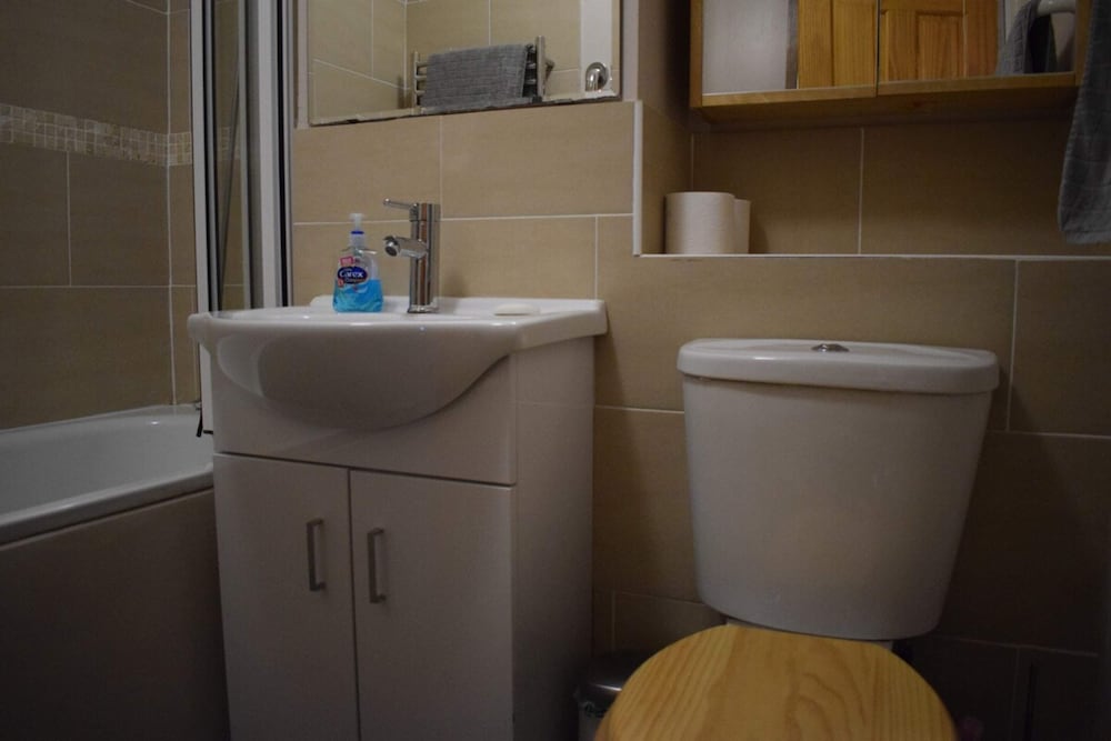 Фото Cosy 1 Bed Flat In Homerton by Victoria Park