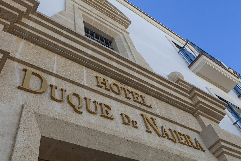 Фото Hotel Duque De Najera