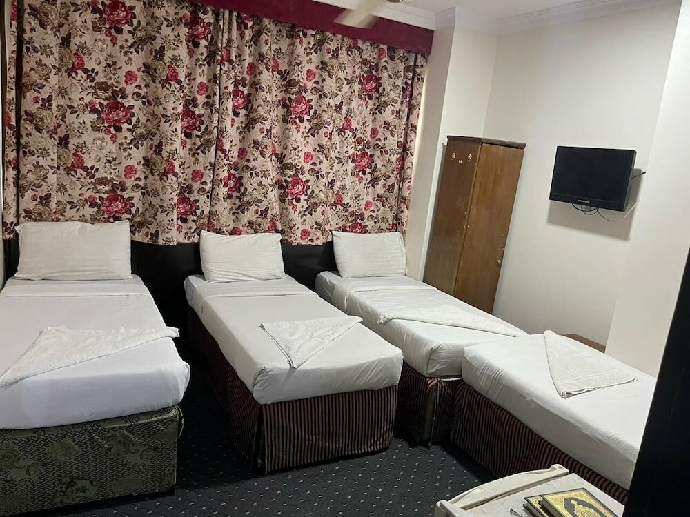 Фото Hotel Burj Al Diyafa Mubarak