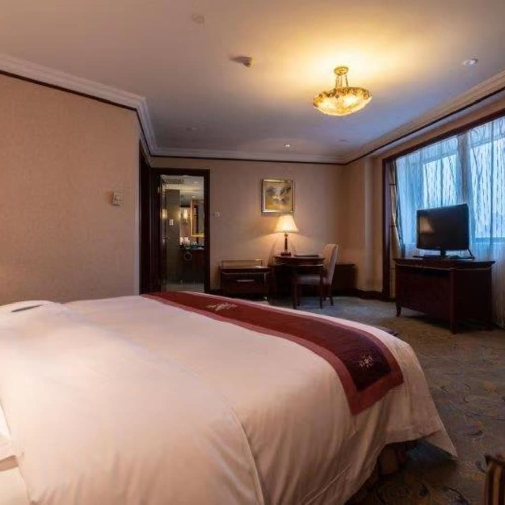 Фото Golden Ocean Hotel