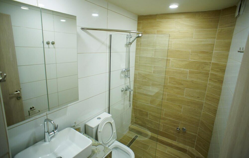 Фото Sandika Apartments