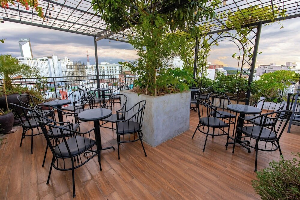 Фото Jade Scene Hotel