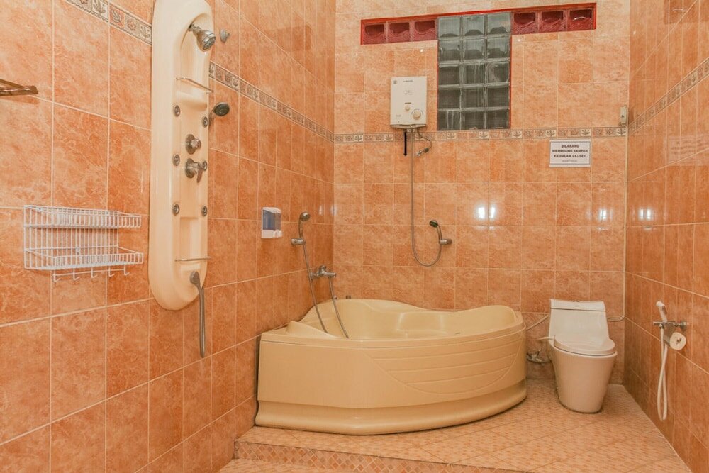 Фото RedDoorz @ Pataruman Garut