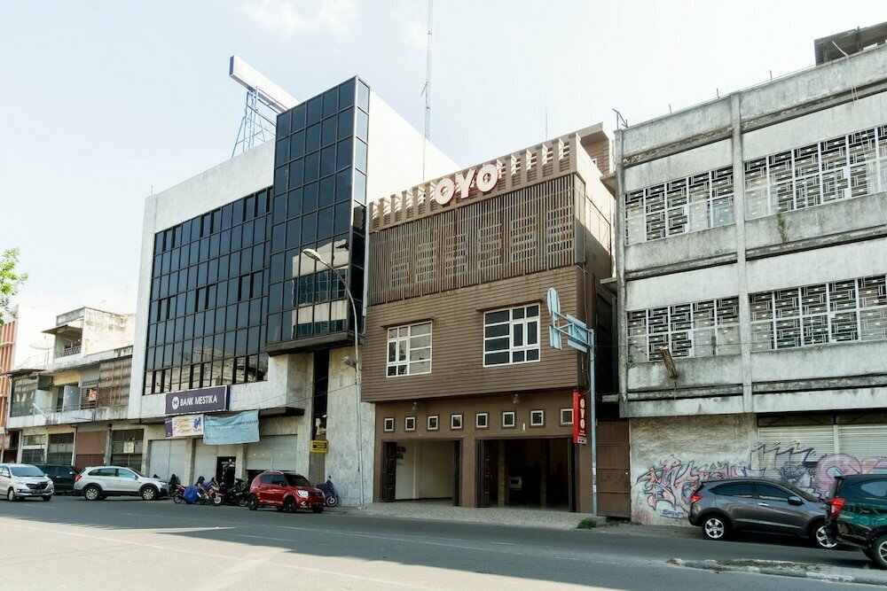 Hotel Oyo 786 Sutomo Guest House, Medan, photo