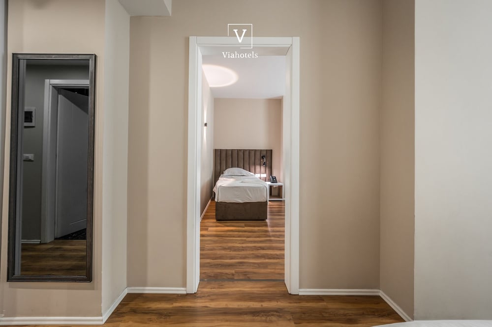 Фото Vh Eurostar Tirana Hotel Congress & Venere SPA