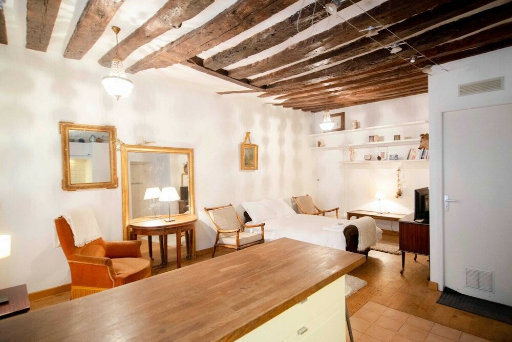 Фото Bright and Spacious Notting Hill Nest