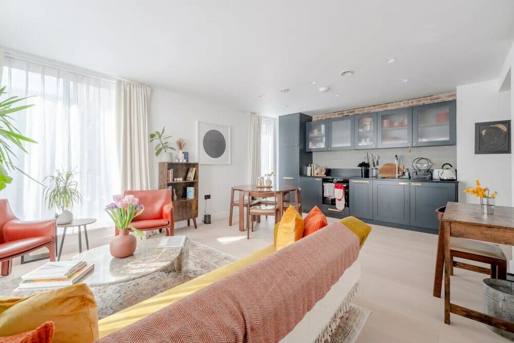 Фото Gorgeous Central London 2bd Flat - Soho