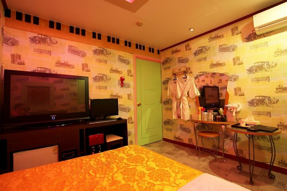 Фото Sungshin University Station Galaxy2