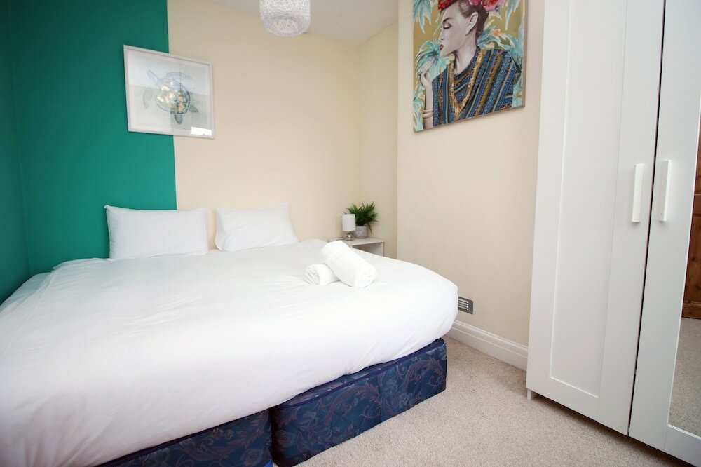 Фото Railway Street by Tŷ Sa