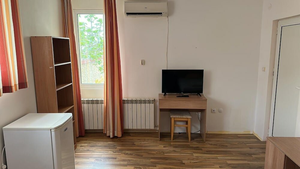 Фото Hayat Hotel Ltd