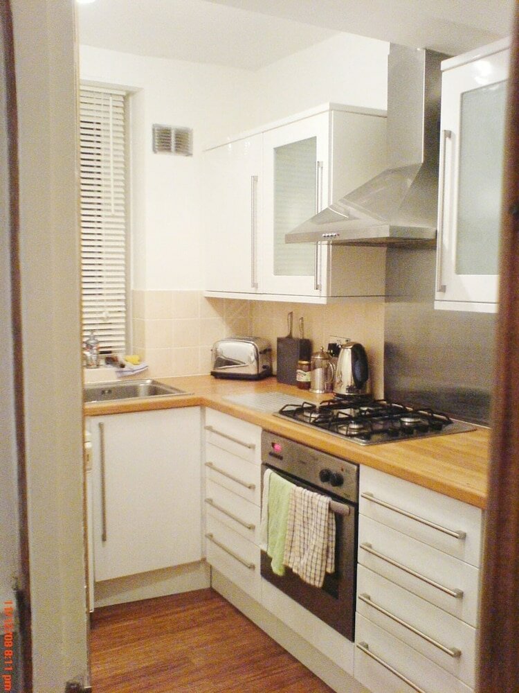 Фото Stylish 2 Bed Between Camden Town & Primrose Hill