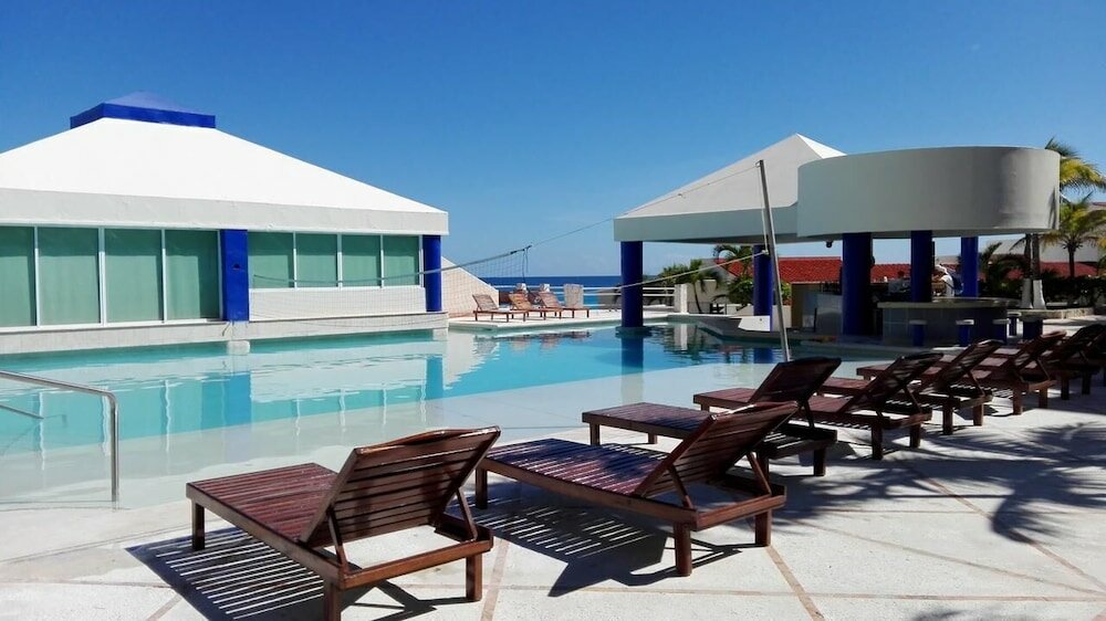 Фото Solymar Cancun Condos