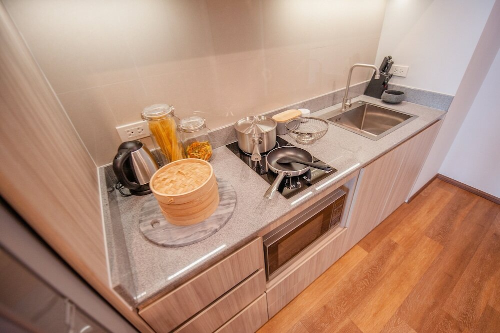 Фото Oakwood Hotel and Residence Sri Racha