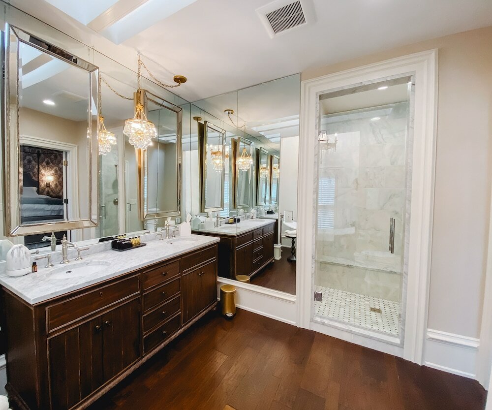 Фото The Lilley Mansion Bed & Breakfast