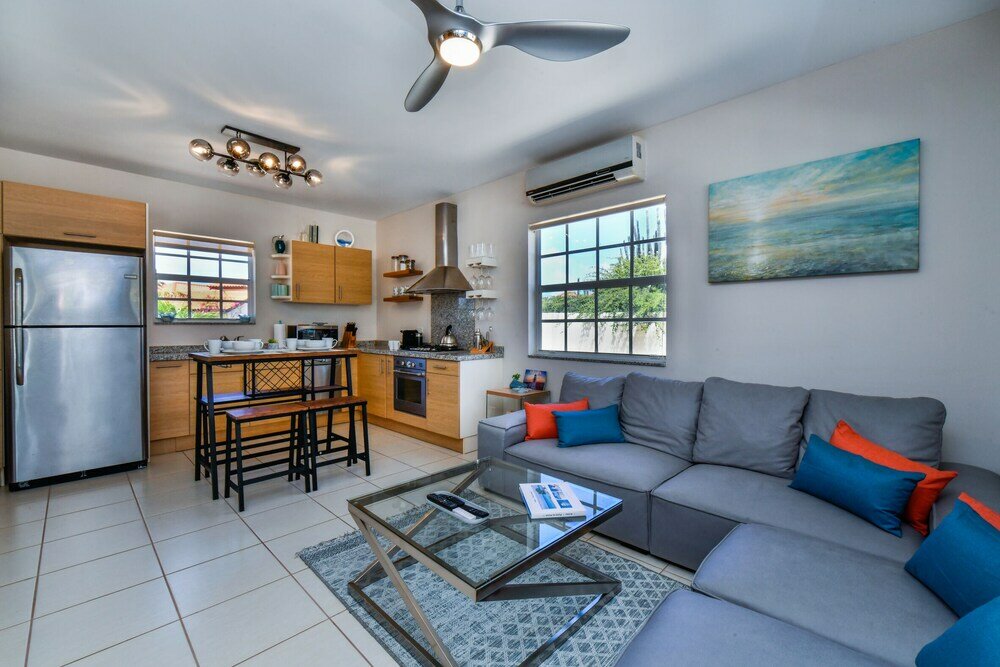 Фото New Listing Stunning Island Getaway With Pool!