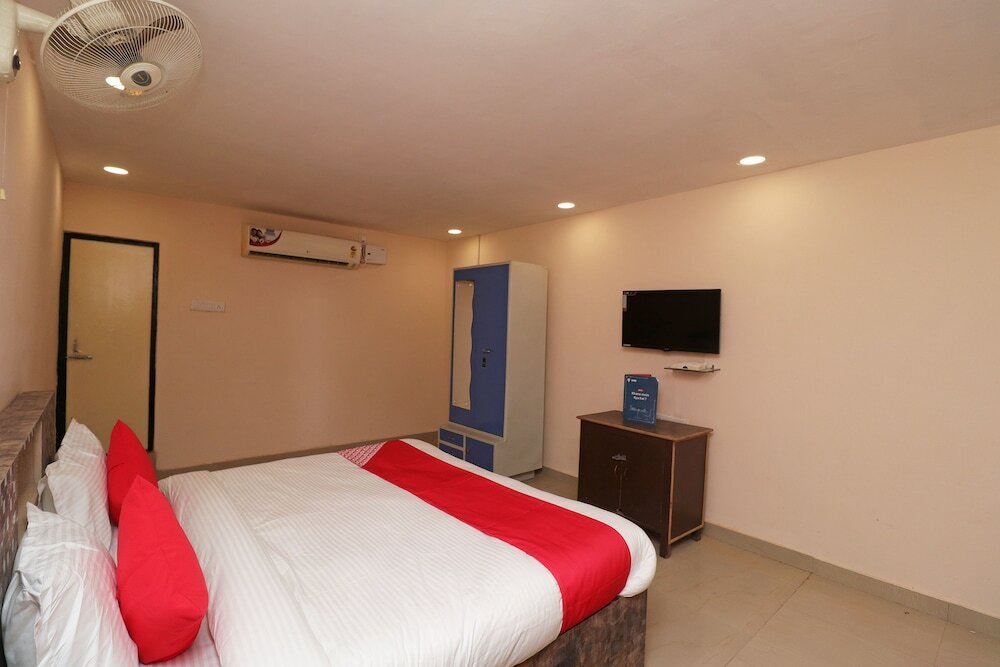 Фото Oyo 28643 Sai Yatri Niwas