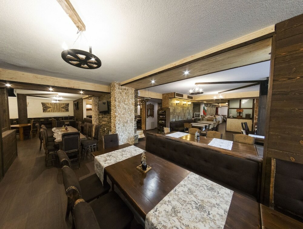 Фото Forest Nook Aparthotel