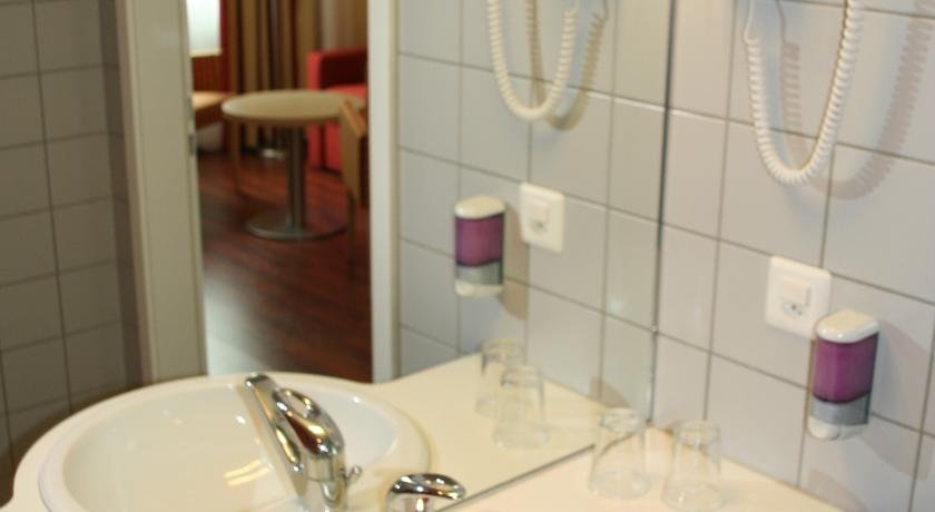 Фото Hotel de la Paix