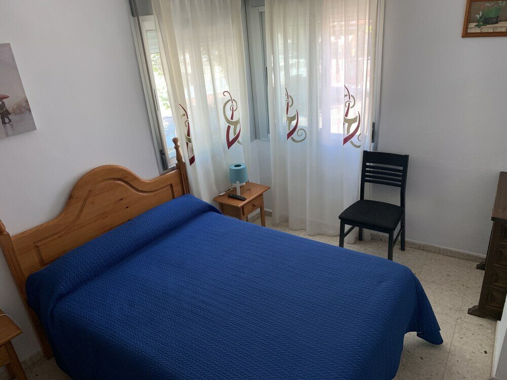 Фото Hostal Mediterráneo