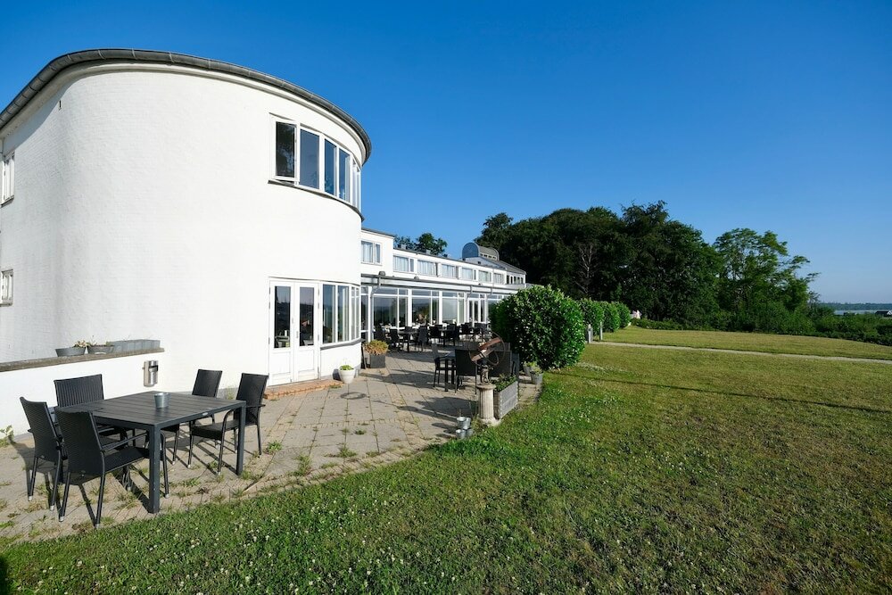 Фото Hotel Juelsminde Strand